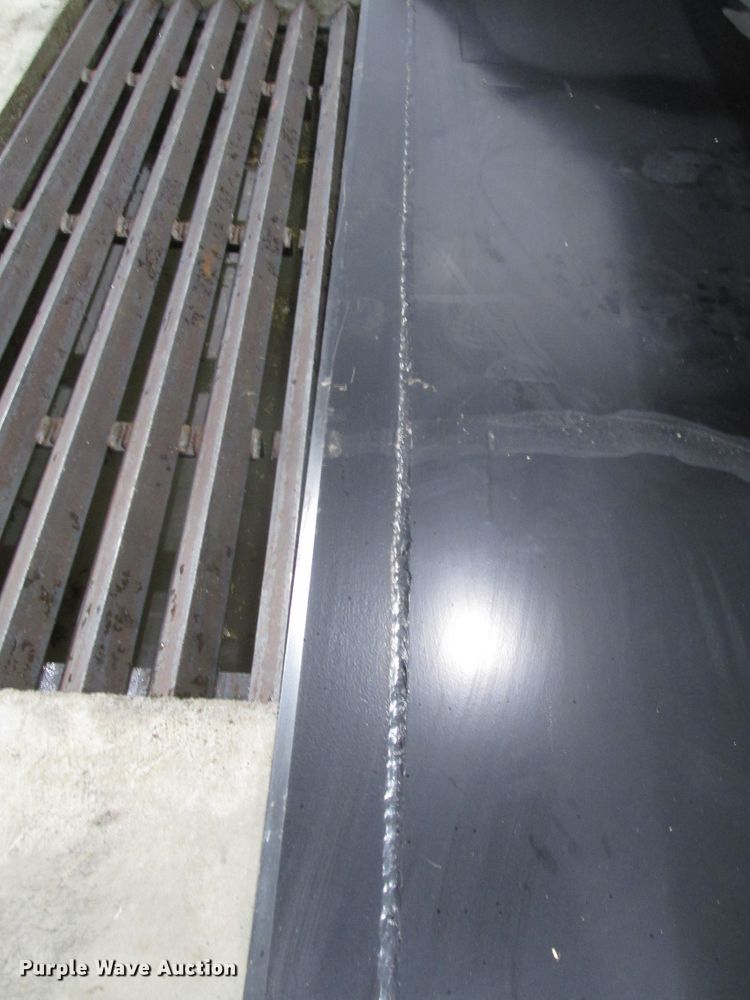 image for item DJ5828 2016 Kubota SSV75  skid steer loader