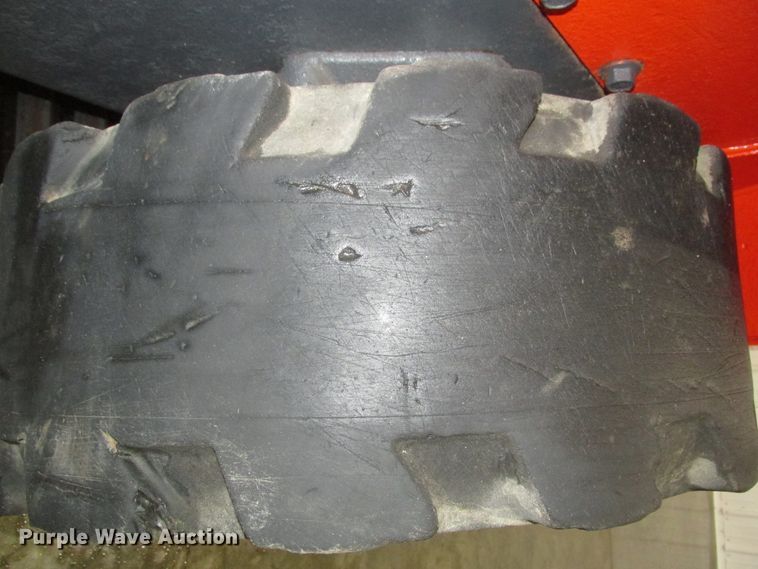 image for item DJ5828 2016 Kubota SSV75  skid steer loader