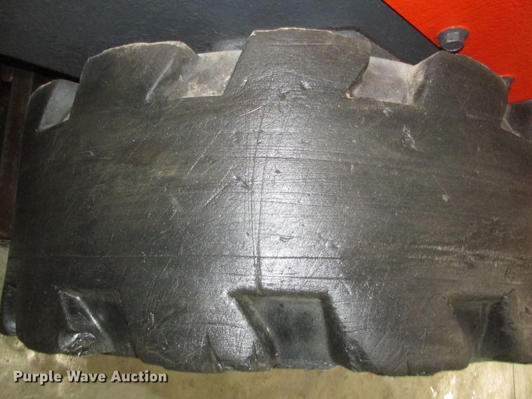 image for item DJ5828 2016 Kubota SSV75  skid steer loader