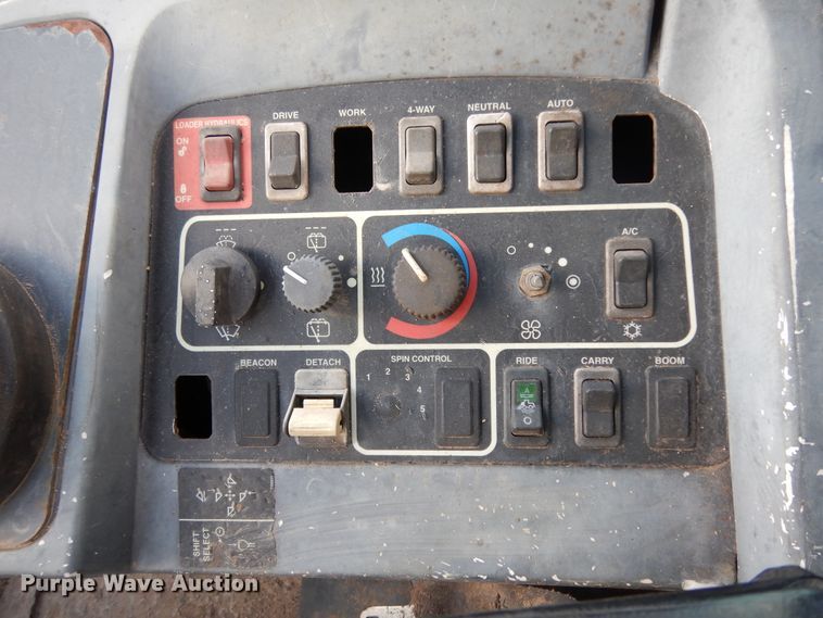 image for item DJ6701 2003 John Deere TC44H  wheel loader