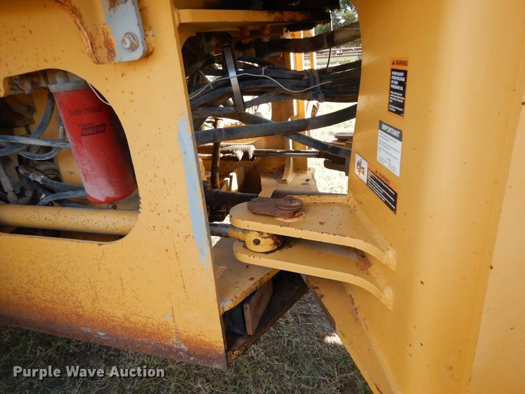 image for item DJ6701 2003 John Deere TC44H  wheel loader