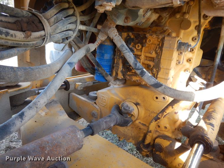 image for item DJ6701 2003 John Deere TC44H  wheel loader