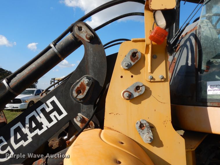 image for item DJ6701 2003 John Deere TC44H  wheel loader