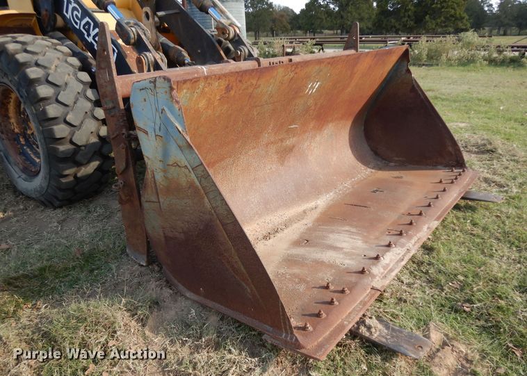 image for item DJ6701 2003 John Deere TC44H  wheel loader