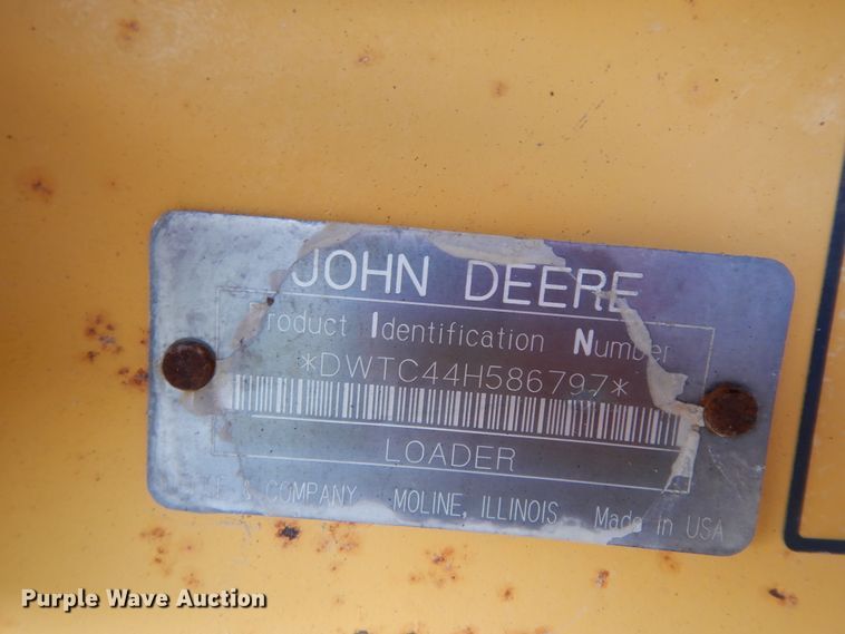 image for item DJ6701 2003 John Deere TC44H  wheel loader