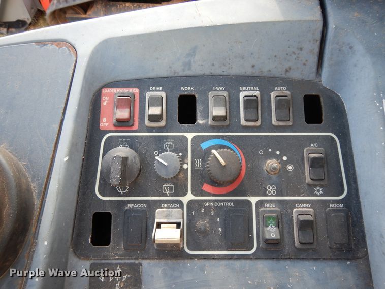 image for item DJ6701 2003 John Deere TC44H  wheel loader