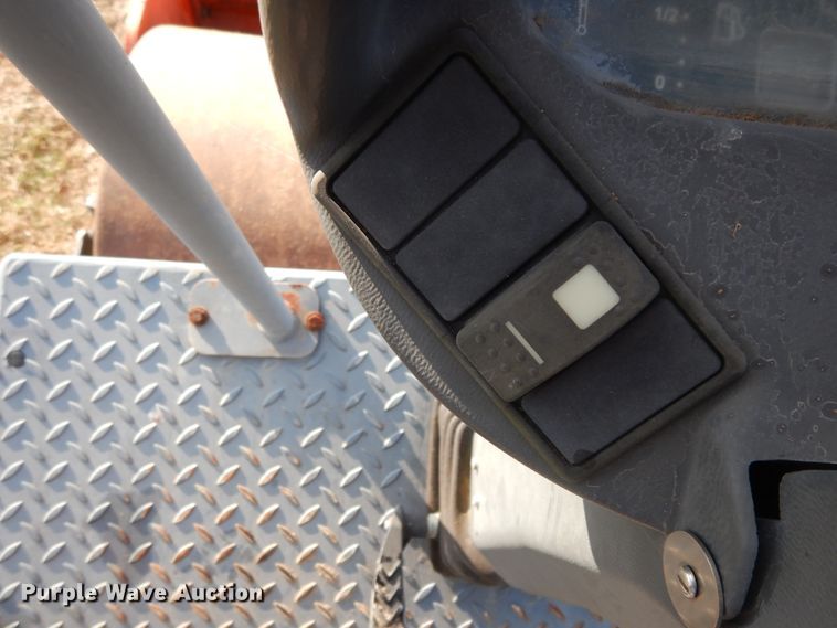 image for item DJ6704 2006 Hamm 3205  single drum roller