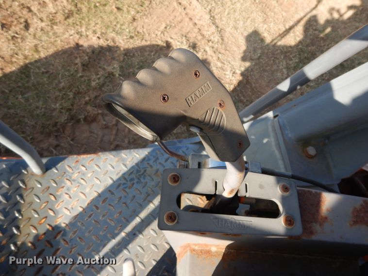 image for item DJ6704 2006 Hamm 3205  single drum roller