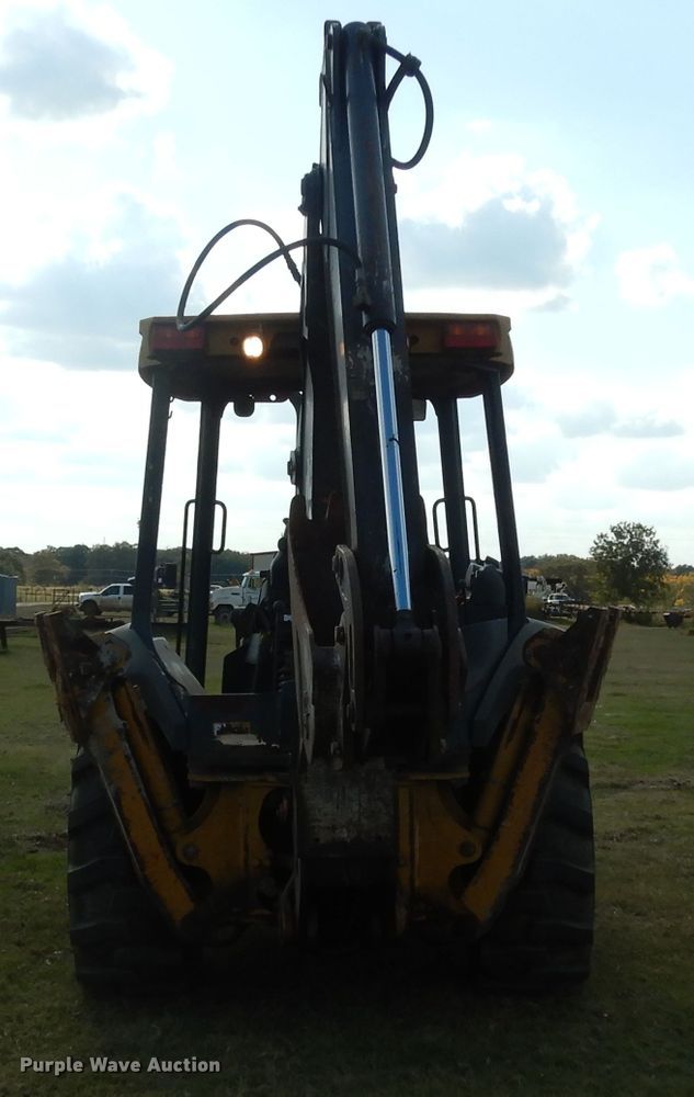 image for item DJ6720 2010 John Deere 310J  backhoe