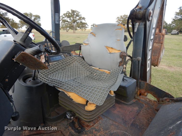 image for item DJ6720 2010 John Deere 310J  backhoe