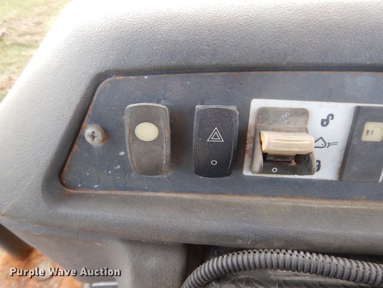 image for item DJ6720 2010 John Deere 310J  backhoe