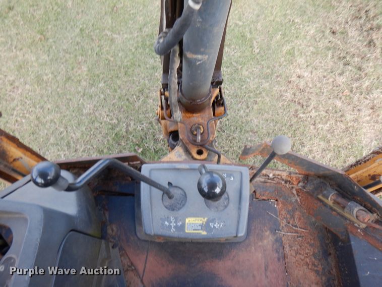 image for item DJ6720 2010 John Deere 310J  backhoe