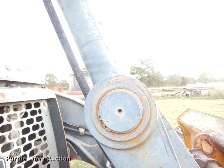 image for item DJ6720 2010 John Deere 310J  backhoe