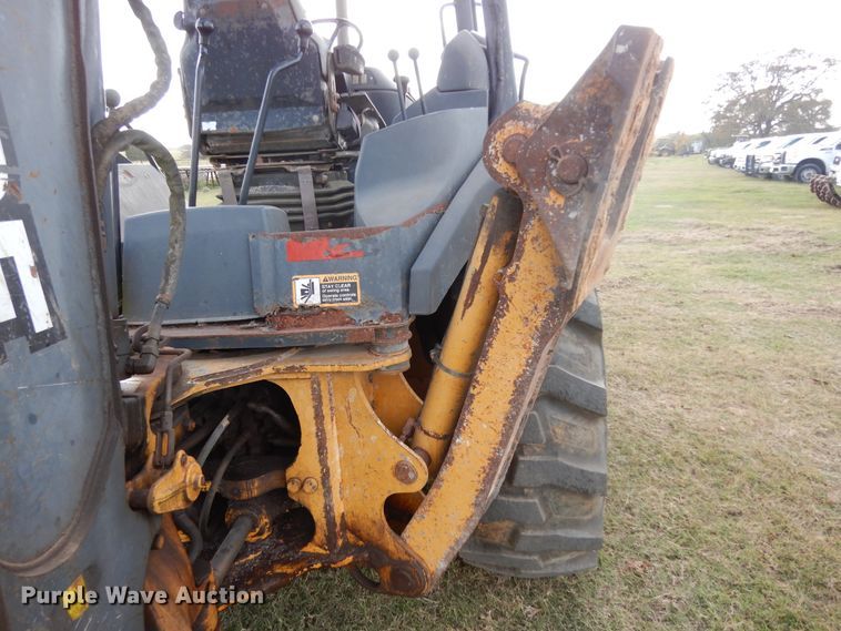 image for item DJ6720 2010 John Deere 310J  backhoe