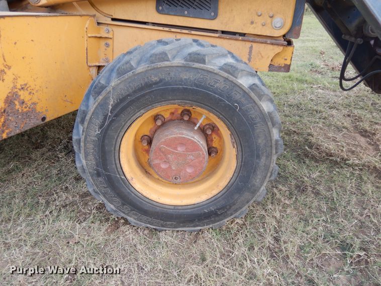 image for item DJ6720 2010 John Deere 310J  backhoe