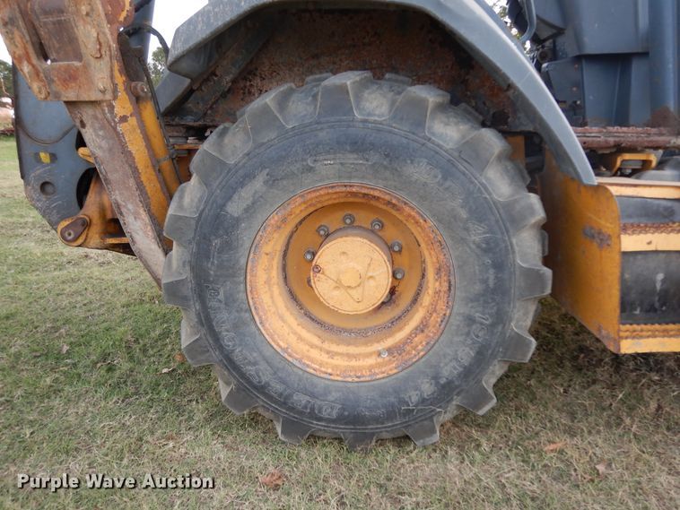 image for item DJ6720 2010 John Deere 310J  backhoe