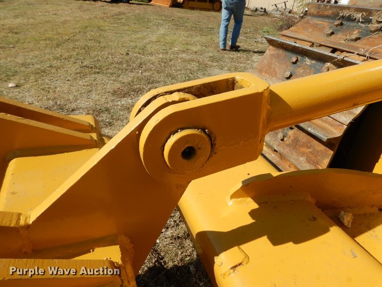 image for item DJ6728 2009 Caterpillar D5K XL  dozer