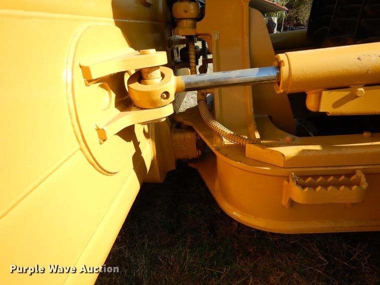 image for item DJ6728 2009 Caterpillar D5K XL  dozer