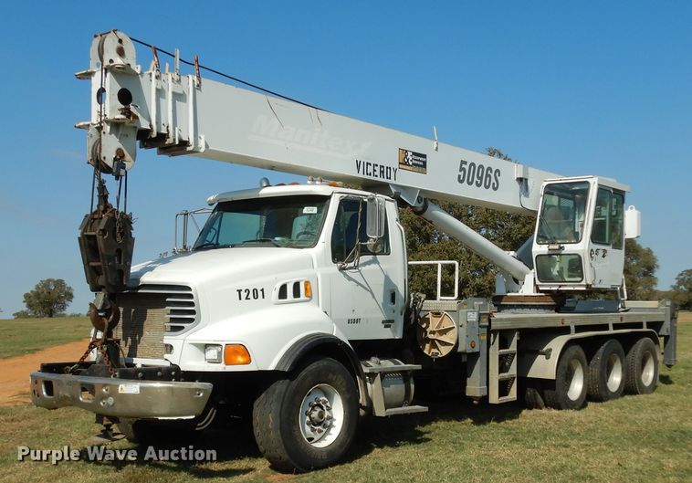image for item DJ6729 2008 Sterling L-Line  crane truck
