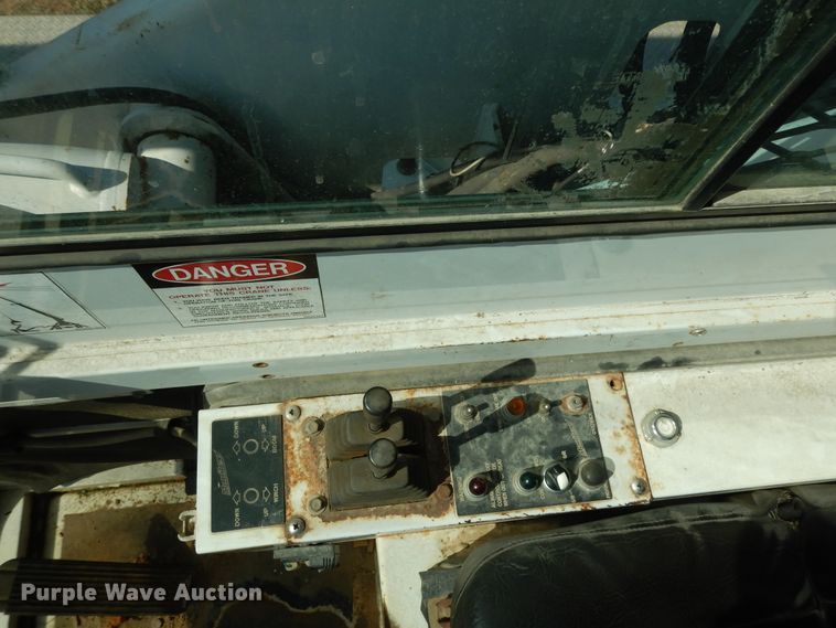 image for item DJ6729 2008 Sterling L-Line  crane truck