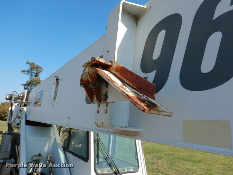 image for item DJ6729 2008 Sterling L-Line  crane truck