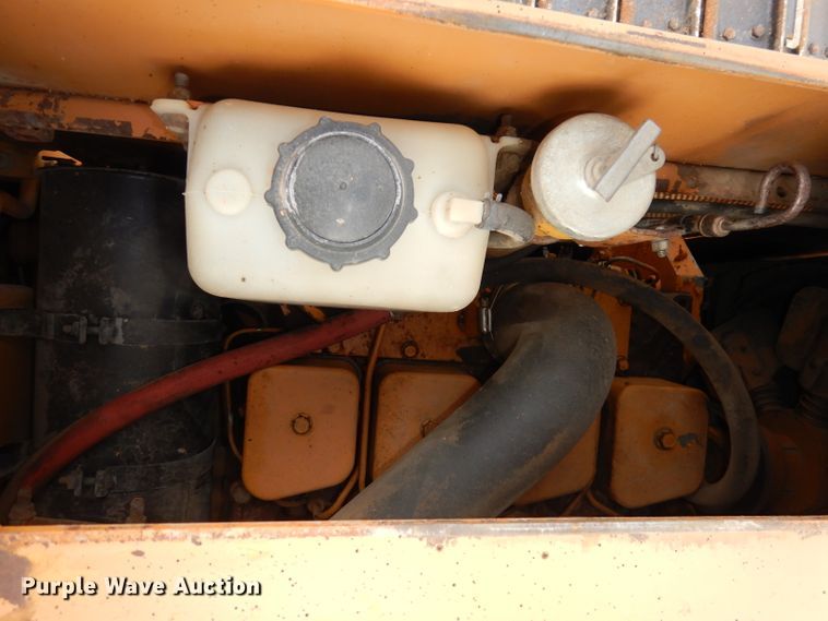 image for item DJ6951 Case 550G  dozer