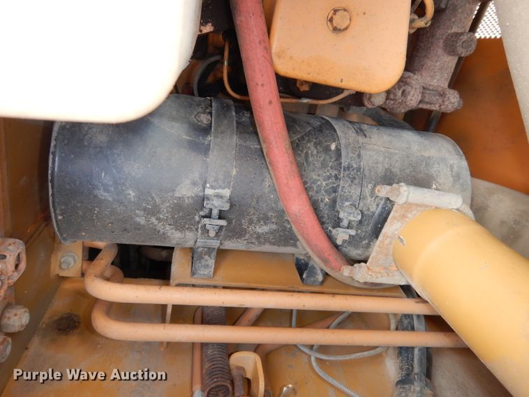 image for item DJ6951 Case 550G  dozer