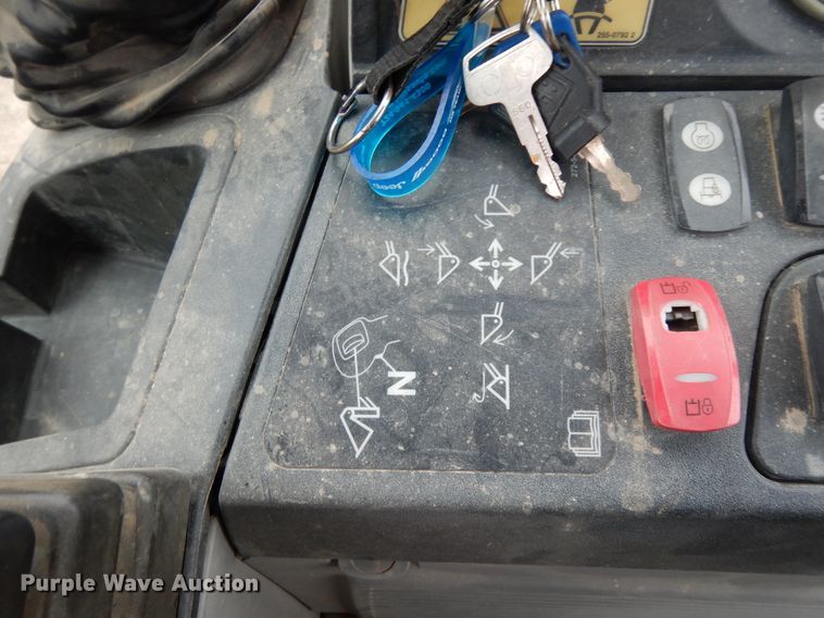 image for item DJ8002 2011 Caterpillar 420E IT  backhoe