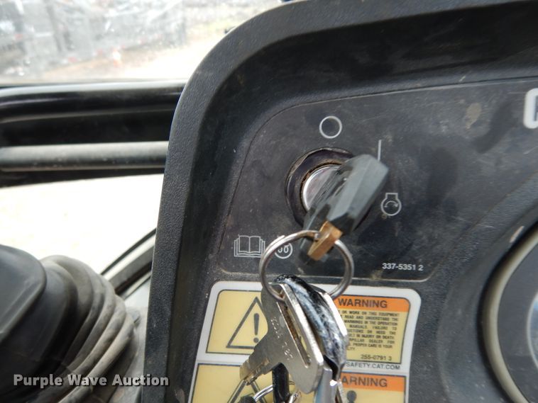 image for item DJ8002 2011 Caterpillar 420E IT  backhoe