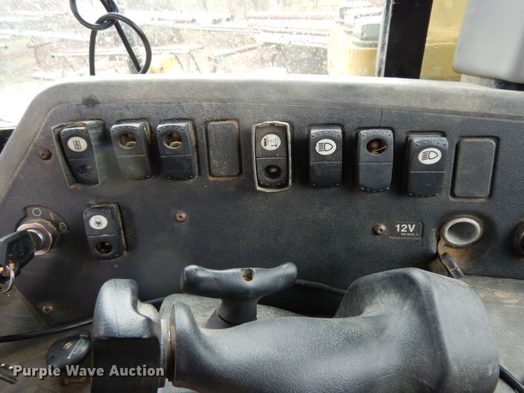 image for item DJ8009 2008 Caterpillar D8T  dozer