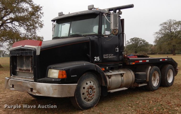 image for item DJ8060 1997 Volvo WCA  winch truck