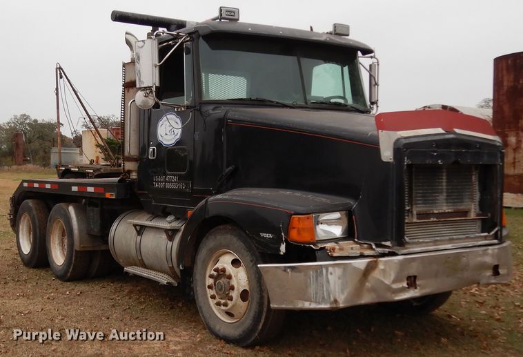 image for item DJ8060 1997 Volvo WCA  winch truck