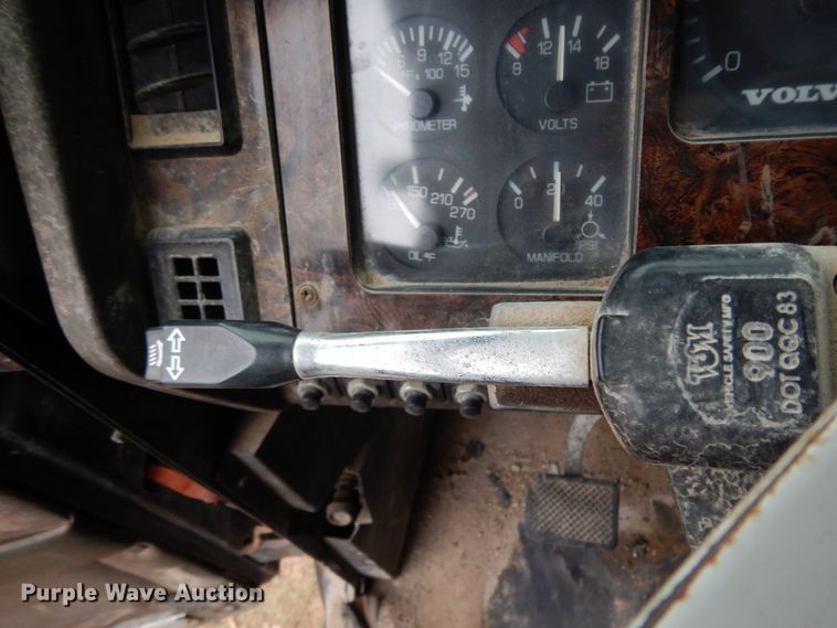 image for item DJ8060 1997 Volvo WCA  winch truck