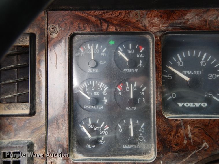 image for item DJ8060 1997 Volvo WCA  winch truck