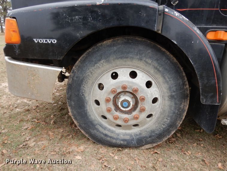 image for item DJ8060 1997 Volvo WCA  winch truck