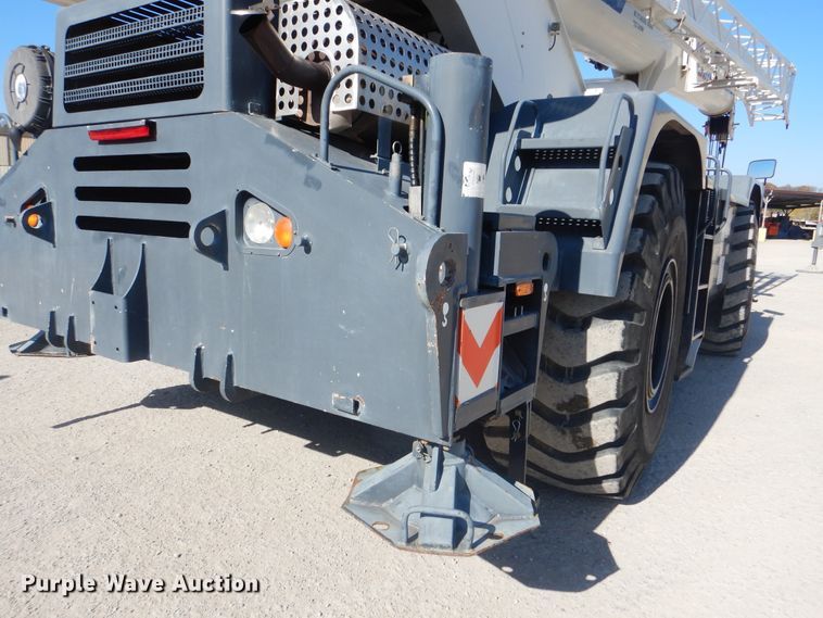 image for item DJ8514 2014 Zoomlion RT60  crane