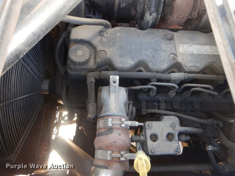 image for item DJ8514 2014 Zoomlion RT60  crane