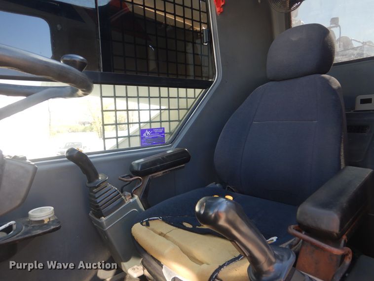 image for item DJ8514 2014 Zoomlion RT60  crane