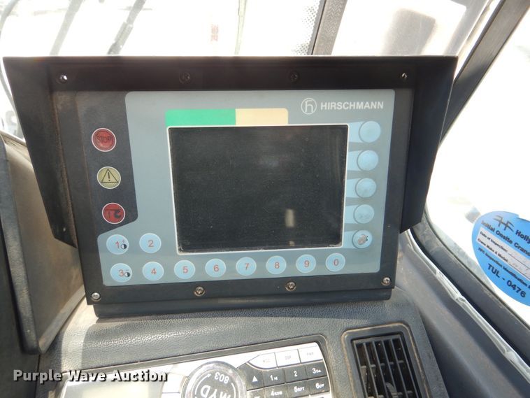 image for item DJ8514 2014 Zoomlion RT60  crane