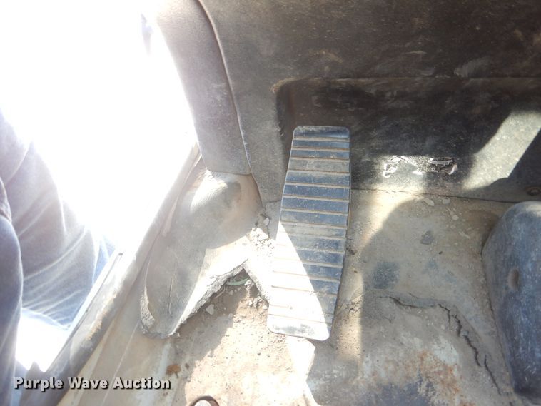 image for item DJ8514 2014 Zoomlion RT60  crane