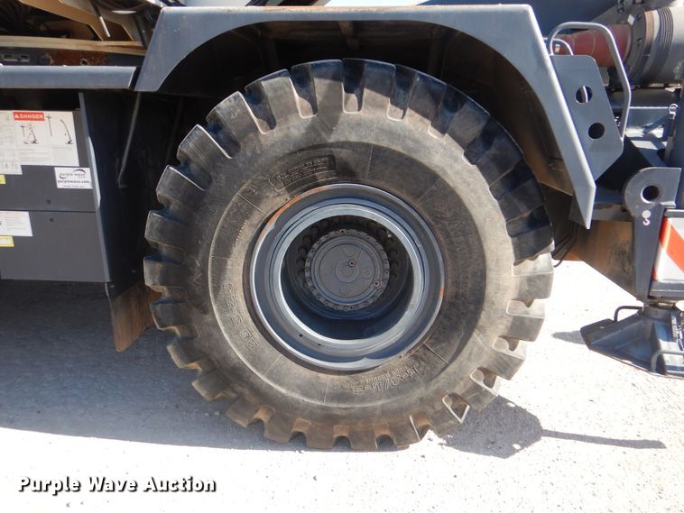 image for item DJ8514 2014 Zoomlion RT60  crane