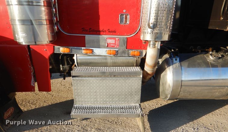 image for item DJ8519 2000 Peterbilt 379  dump truck