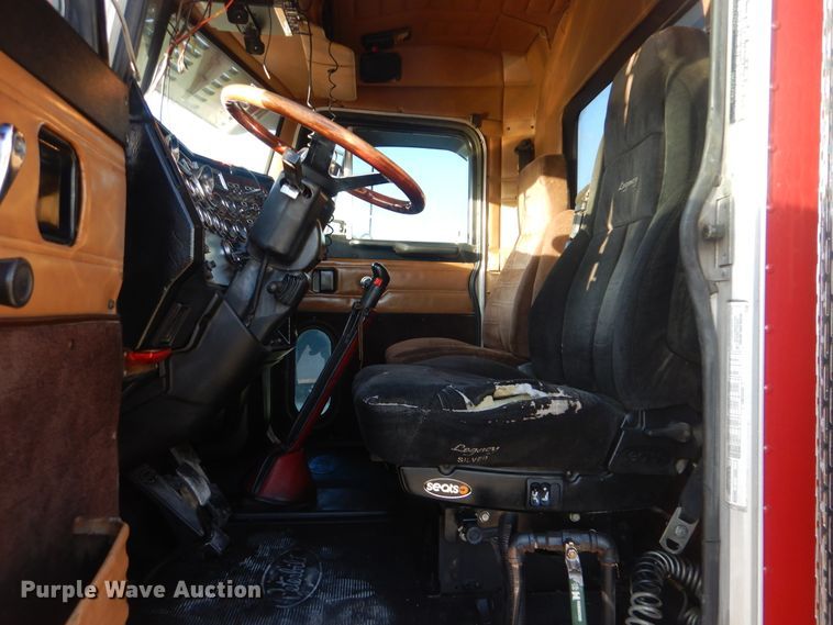 image for item DJ8519 2000 Peterbilt 379  dump truck