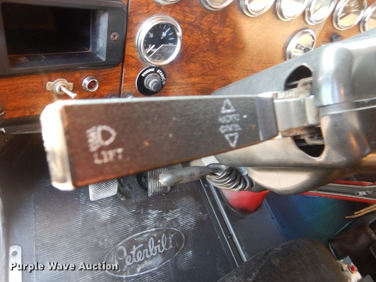 image for item DJ8519 2000 Peterbilt 379  dump truck