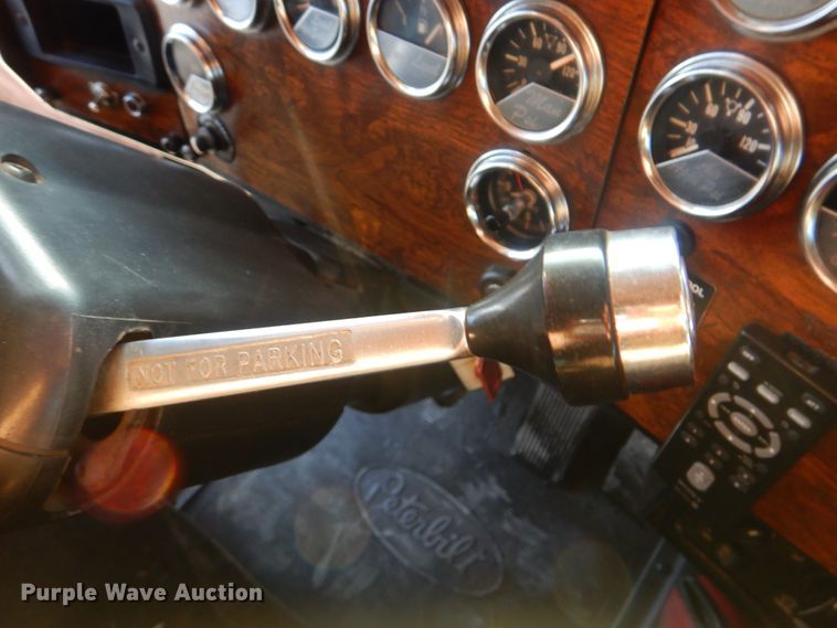 image for item DJ8519 2000 Peterbilt 379  dump truck