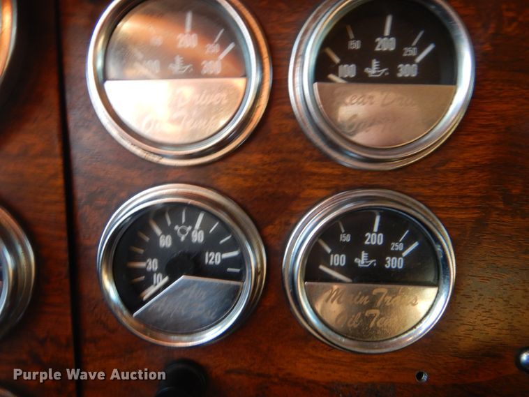 image for item DJ8519 2000 Peterbilt 379  dump truck