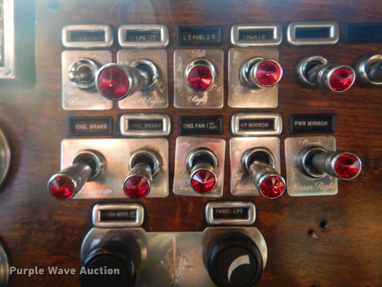 image for item DJ8519 2000 Peterbilt 379  dump truck