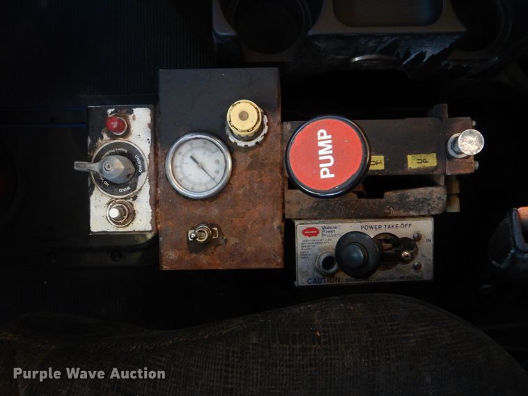 image for item DJ8519 2000 Peterbilt 379  dump truck