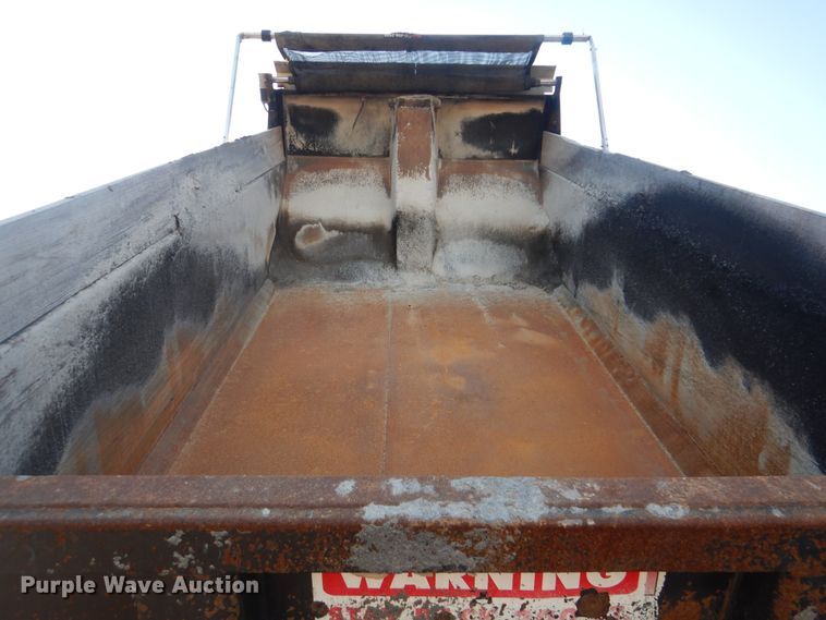 image for item DJ8519 2000 Peterbilt 379  dump truck