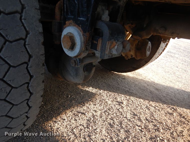 image for item DJ8519 2000 Peterbilt 379  dump truck